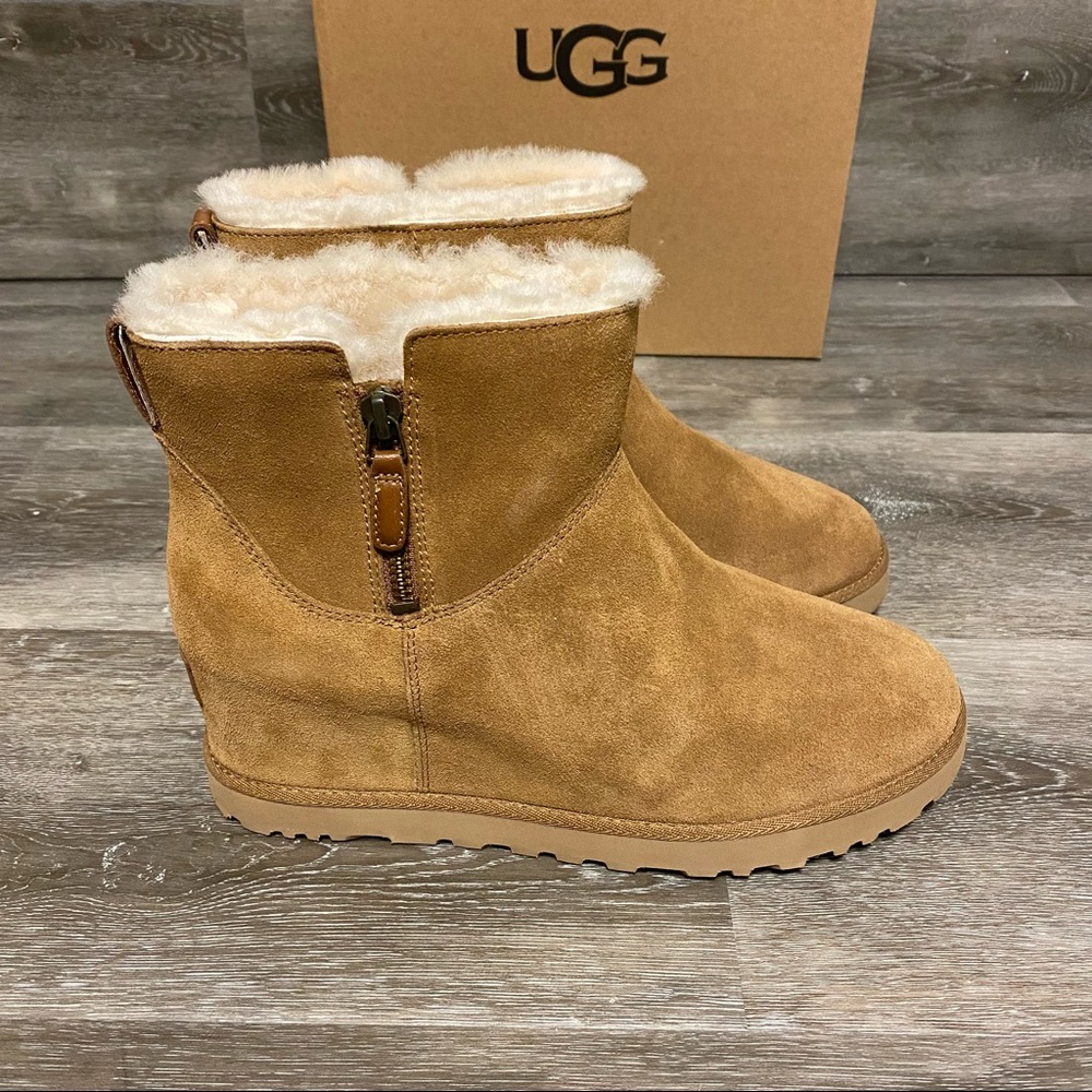 UGG | Classic Femme Zip Mini In Chestnut NEW In Box - Picture 3 of 12